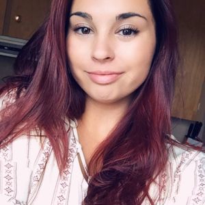 Meet your Posher, Ikia